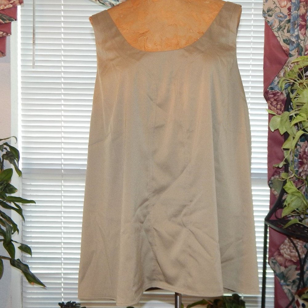NWT G.I.L.I Soft Olive Sleeveless Top 22W